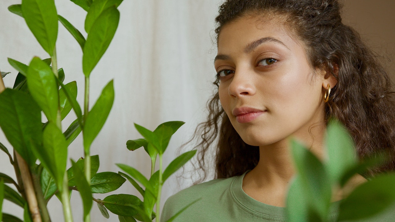 Your Guide to Medium Porosity Hair
