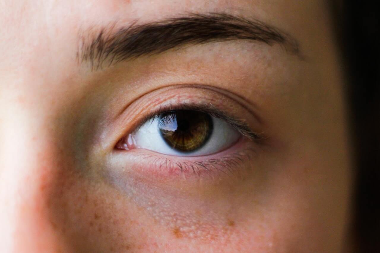 How Long Does It Take for Eyelashes to Grow Back?