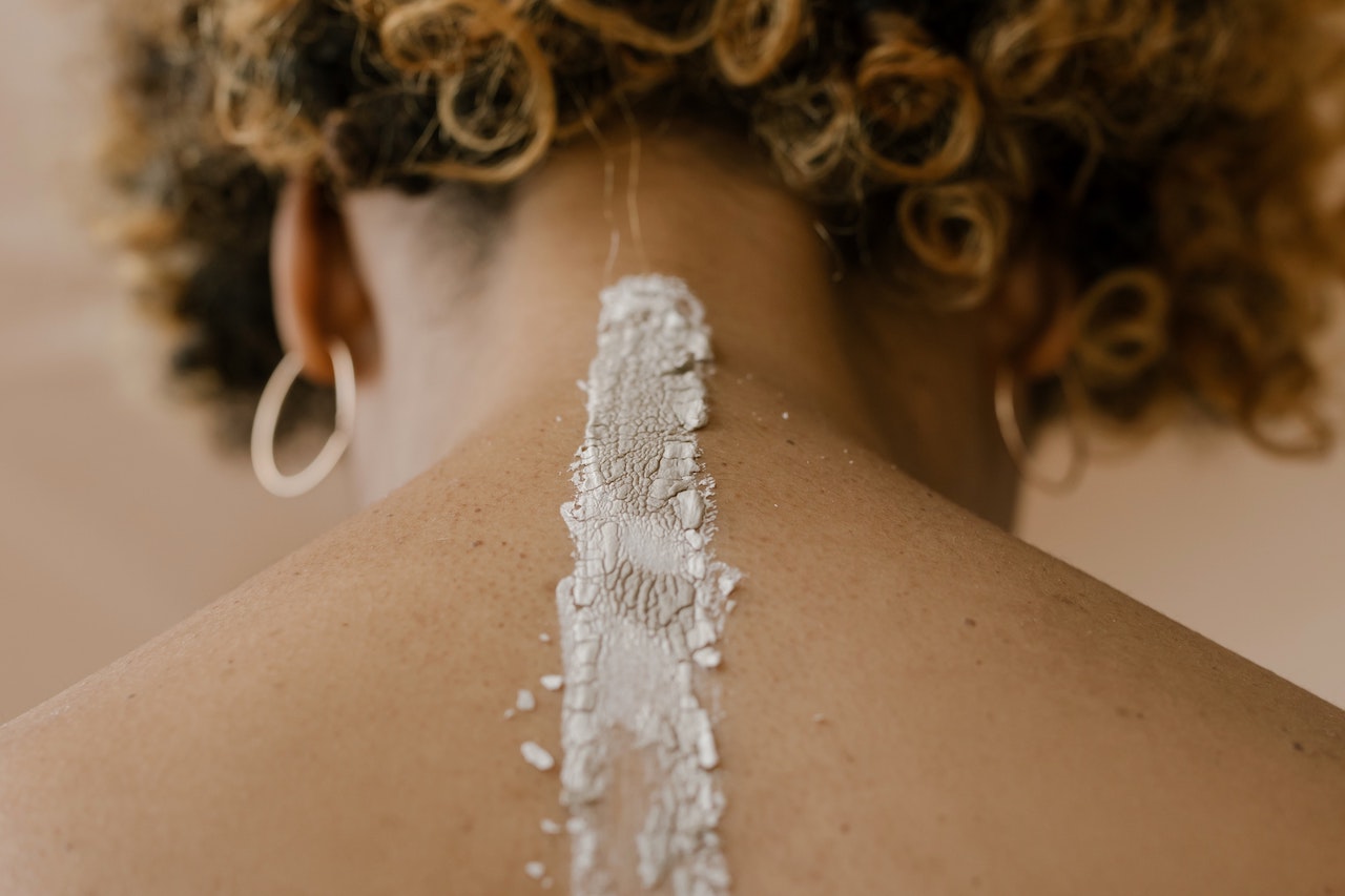 What Bentonite Clay Can Do for Your Hair