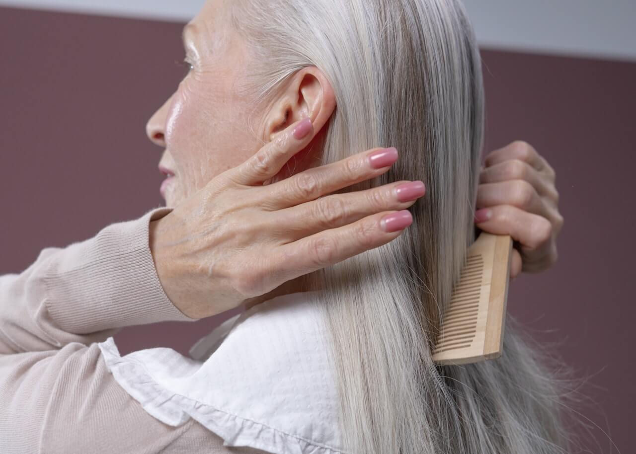 10 Reasons Your Hair Gets Tangled So Easily
