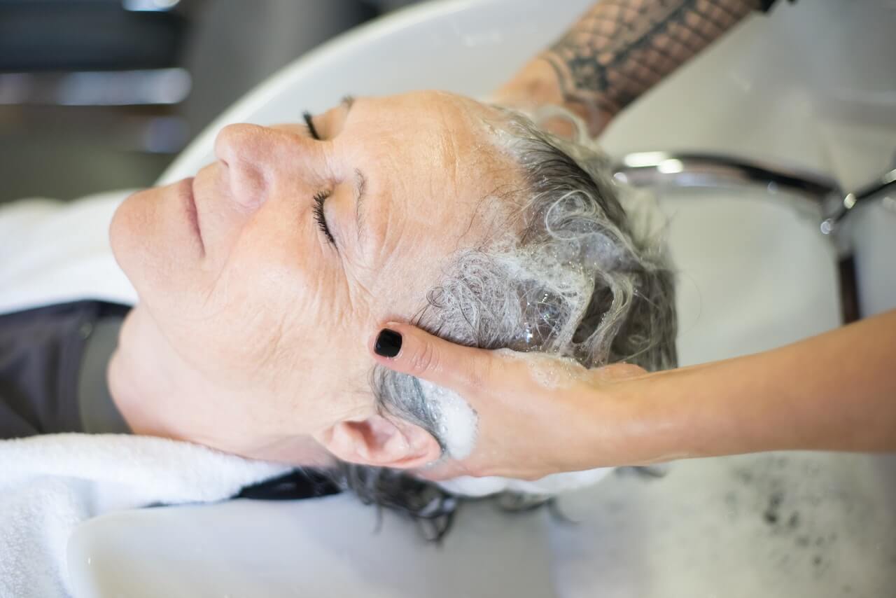 6 Benefits of Shampoo Formulated Without Sulfates