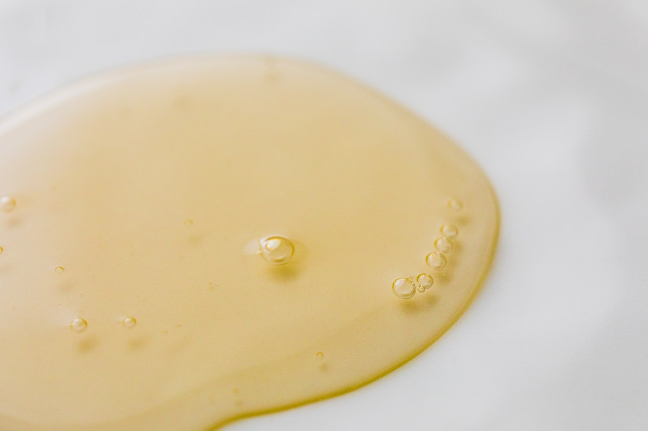 The 8 Best Benefits of Sesame Oil for Hair