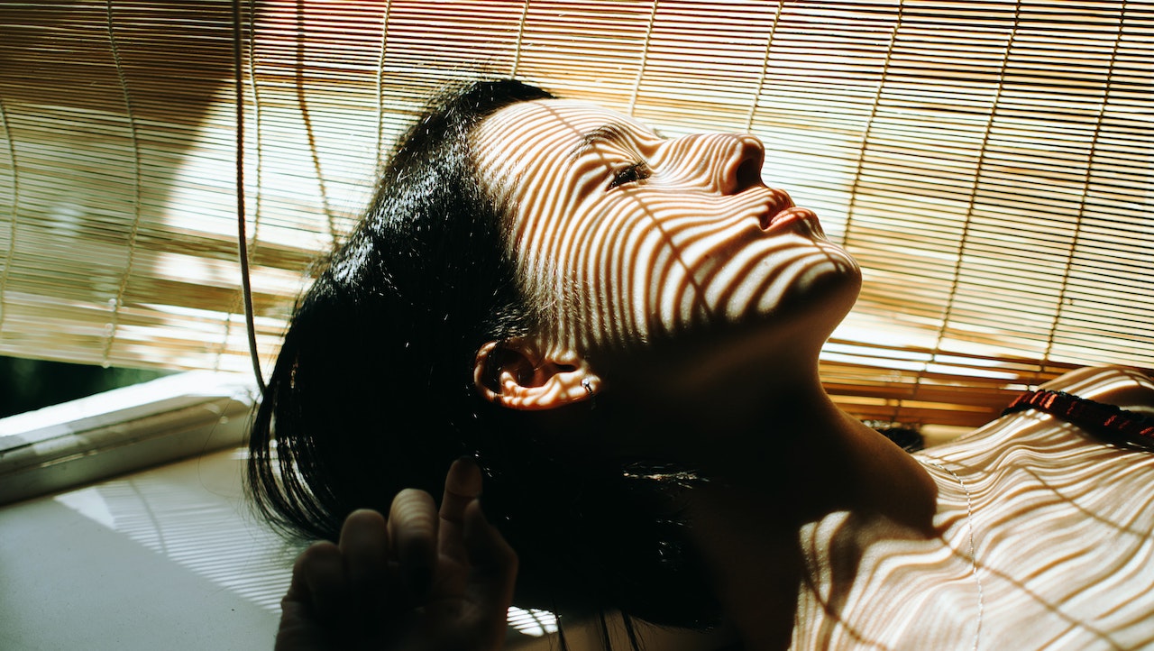 These Are the Benefits of Almond Oil for Hair