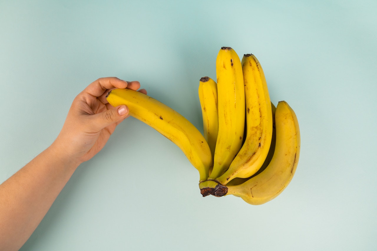 How to Make a DIY Banana Hair Mask for Shiny, Healthy Hair