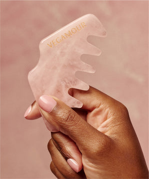 Gua Sha Revitalizing Scalp Comb