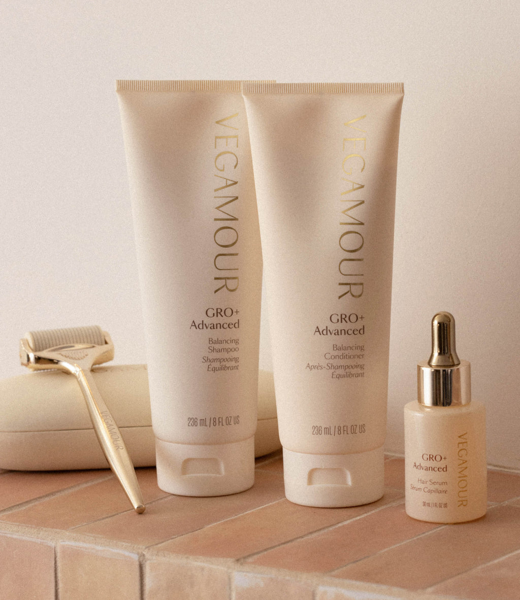 Gua Sha Revitalizing Scalp Comb | VEGAMOUR